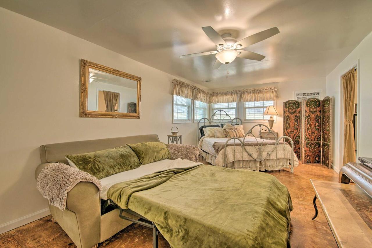 Bright Springfield Home Walk To Nature Center! Экстерьер фото