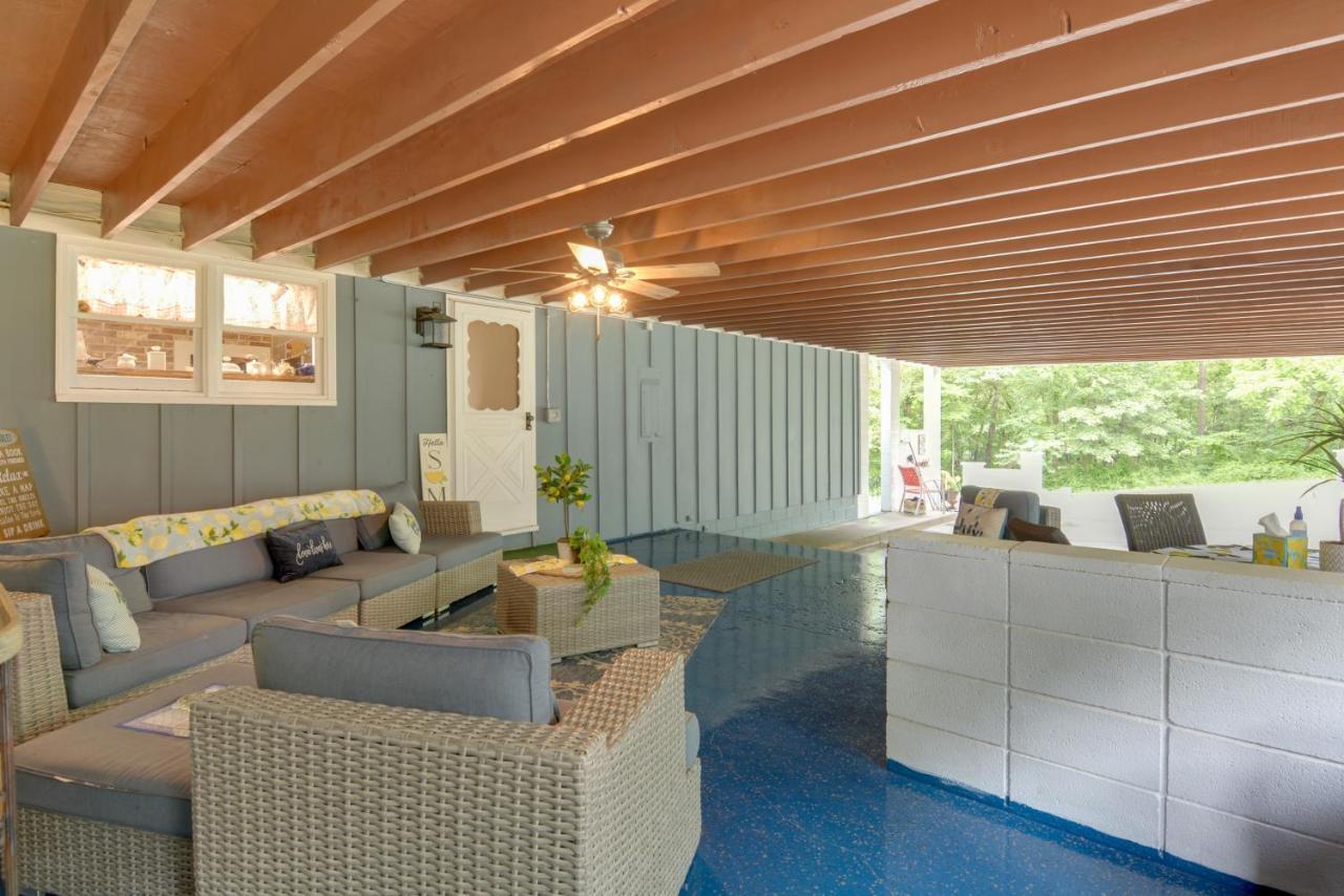Bright Springfield Home Walk To Nature Center! Экстерьер фото