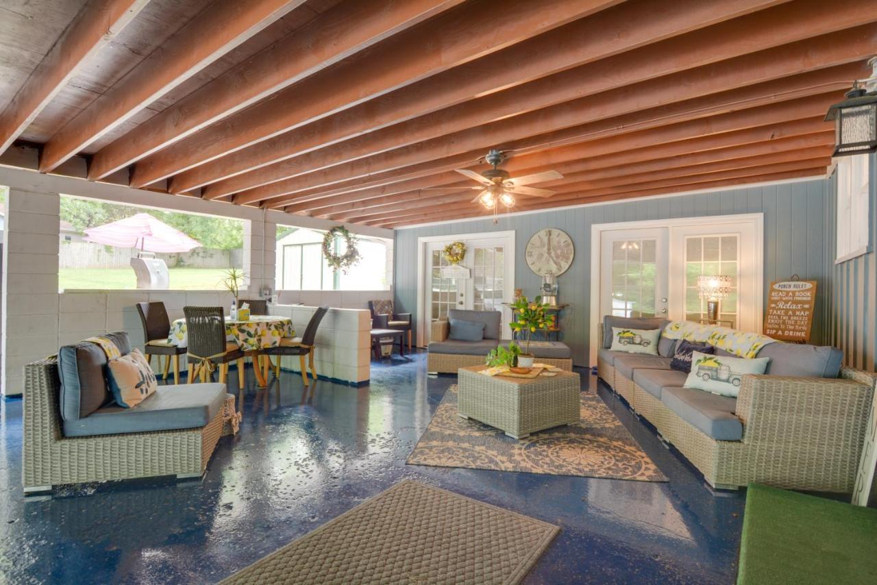 Bright Springfield Home Walk To Nature Center! Экстерьер фото